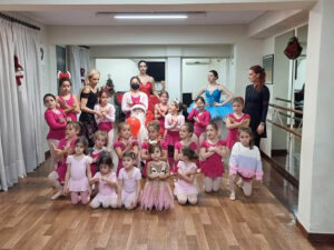 ΧΡΙΣΤΟΥΓΕΝΝΙΑΤΙΚΟ ΠΑΡΤΥ ΣΤΗ ΣΧΟΛΗ